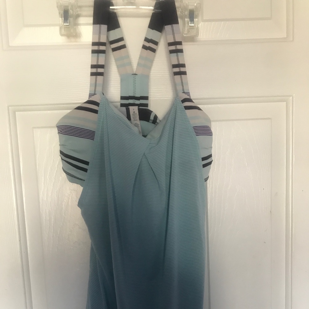 Lululemon top with built in bra